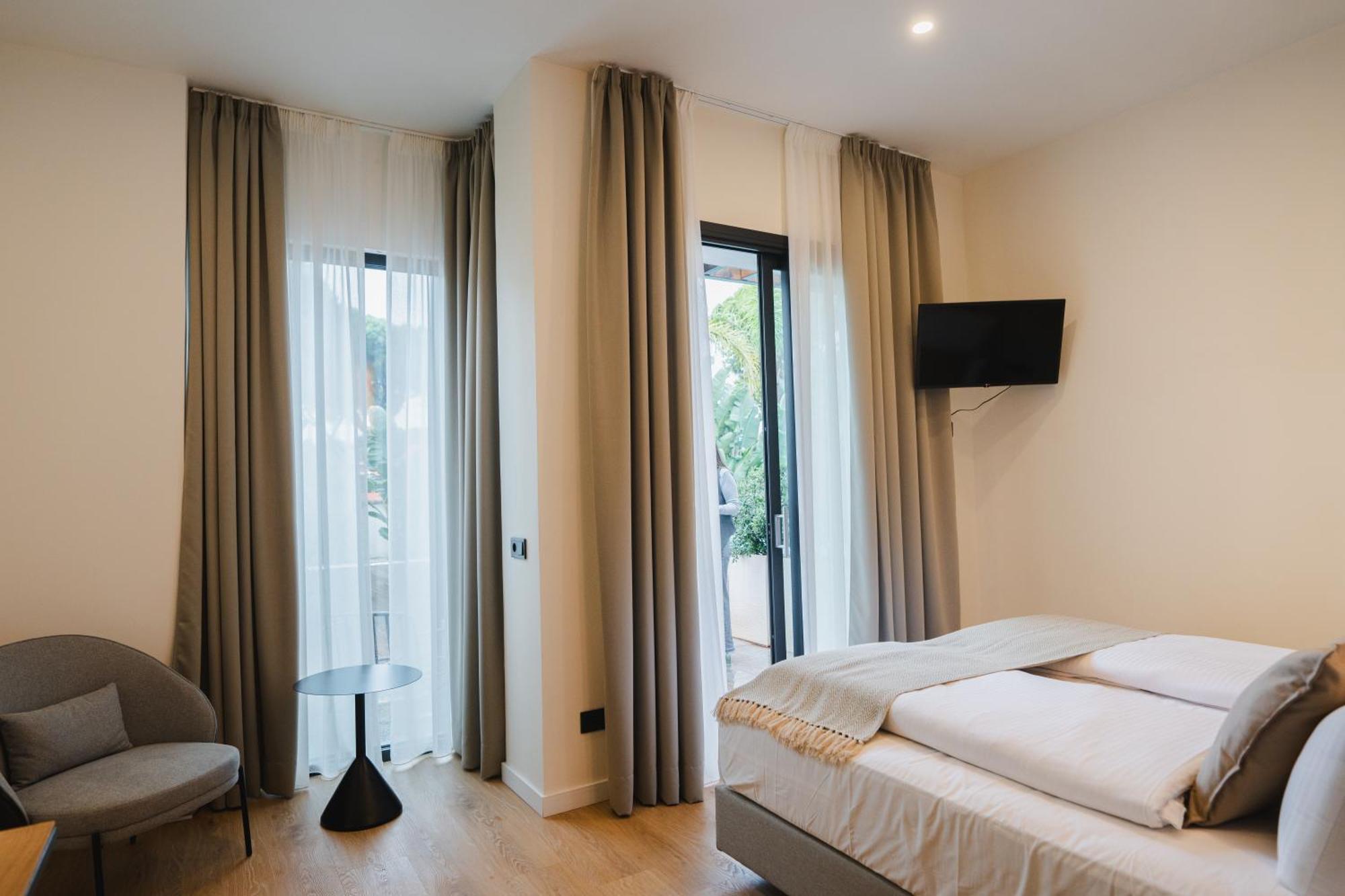 Casa Cuatro Boutique Hotel - Adults Recommended Novo Sancti Petri Exterior photo
