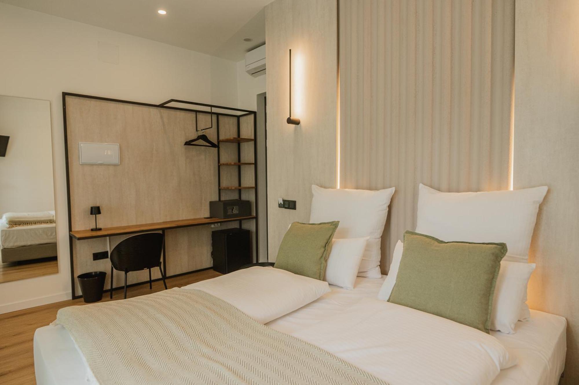 Casa Cuatro Boutique Hotel - Adults Recommended Novo Sancti Petri Exterior photo